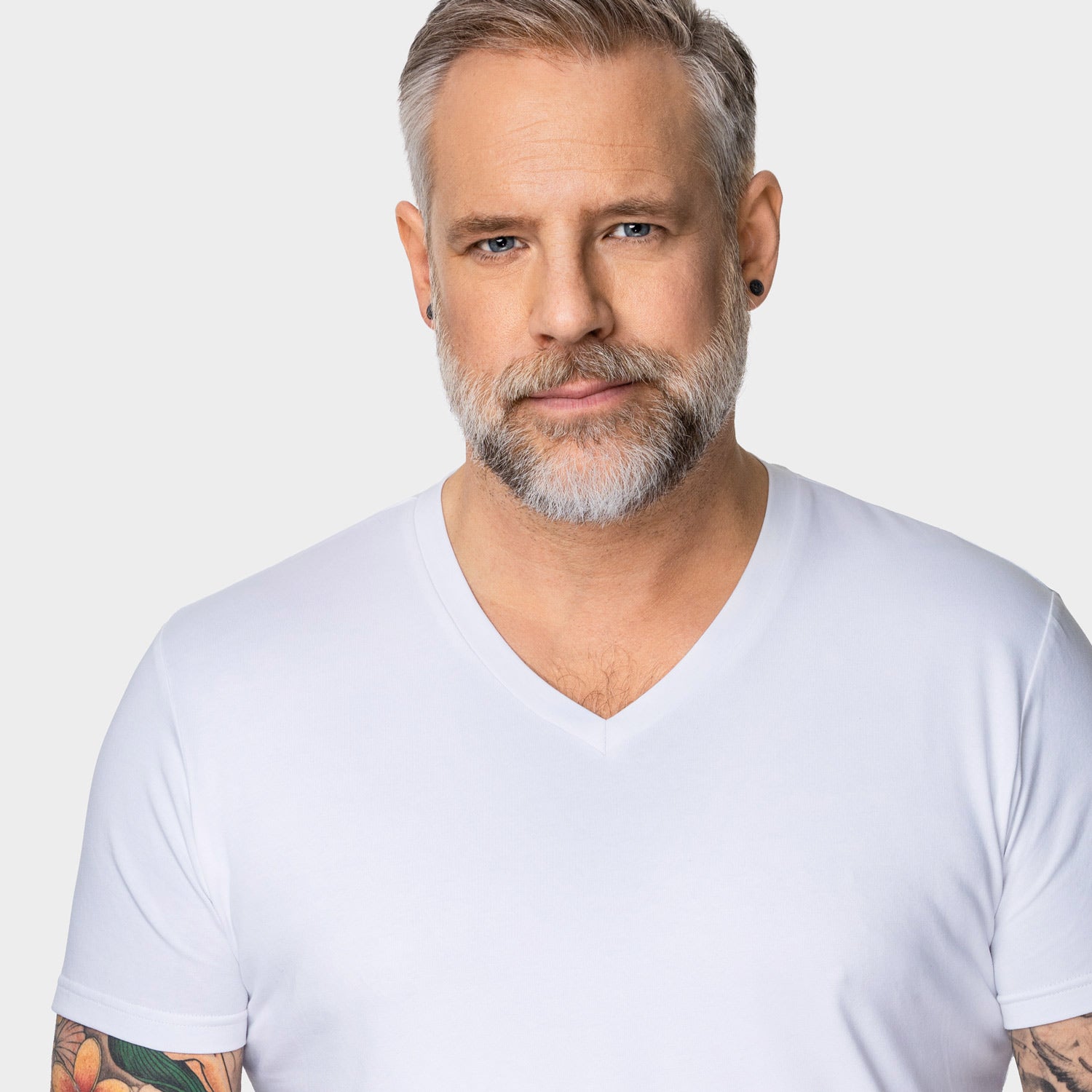 The V-Shirt Premium